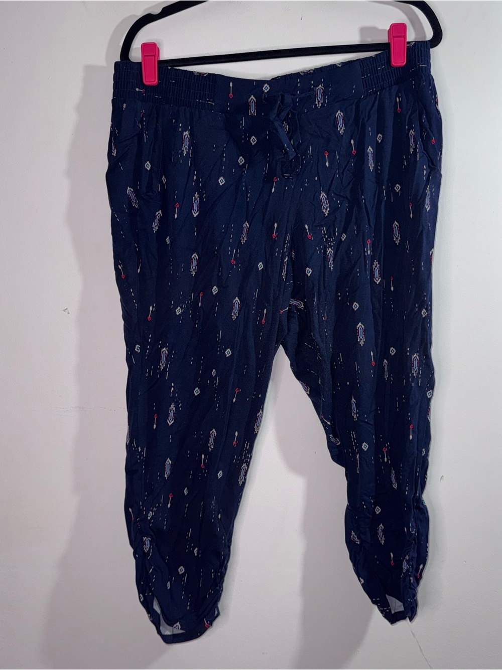 Torrid Size 0 Navy Blue Boho Print Cropped Jogger Pants Rayon Pull On